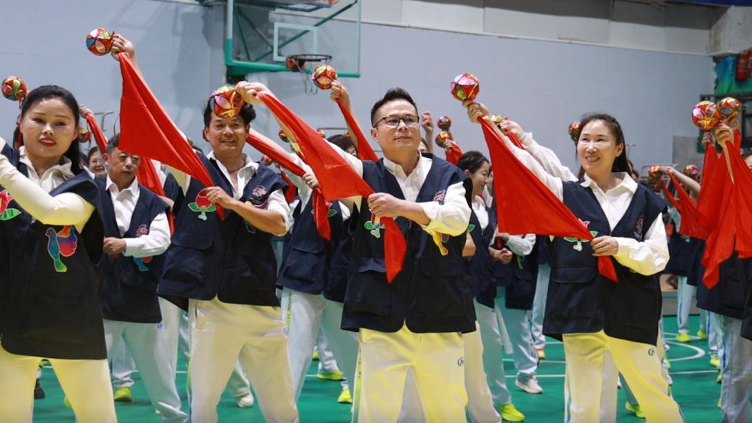 助力“楚超”！ 阳新百人啦啦队方阵紧锣密鼓彩排