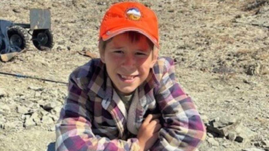 美国11岁少年发现4800万年前龟壳化石，专家允许他参与挖掘工作