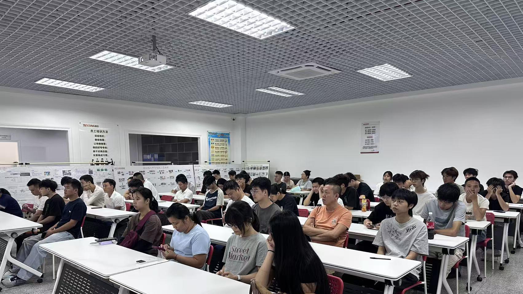 带着行李来，当场就入职：这一天，没有“回去等通知”