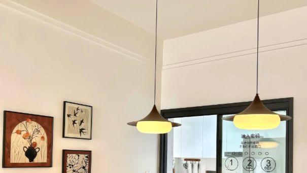 木为底、布为衣、金属为点睛｜家居材质搭配指南，让家更有温度