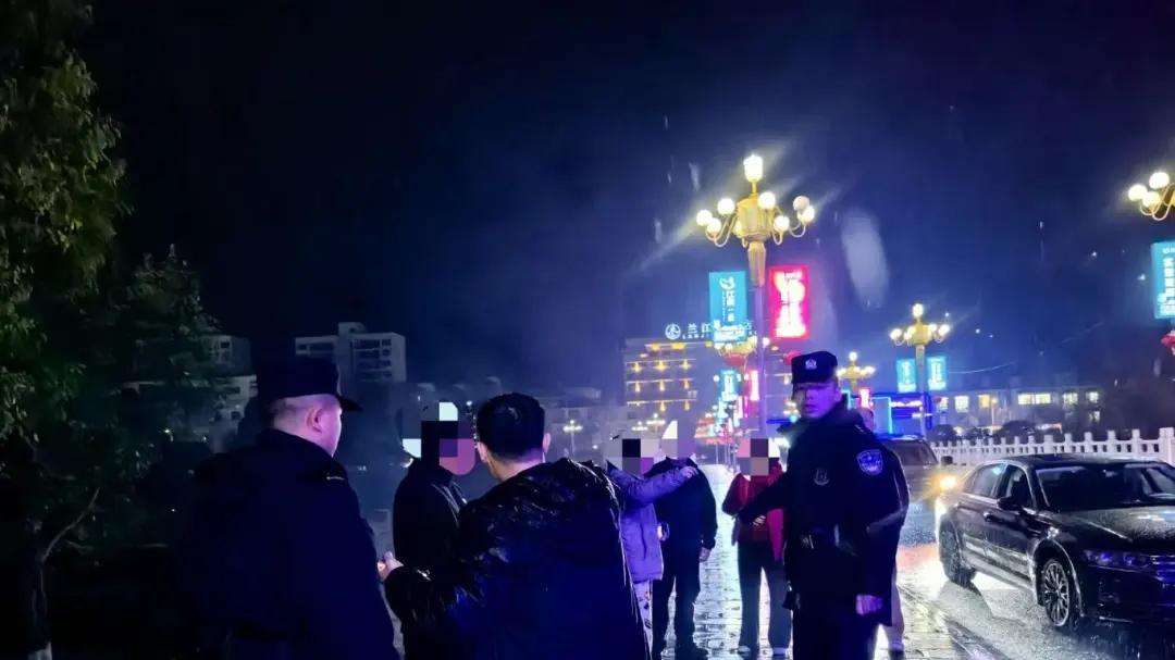 这个春节，湄潭公安的守护始终在线