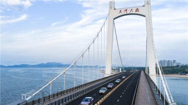 8 万级家用纯电 SUV，极狐 T1 与零跑 A10 谁更值得入手