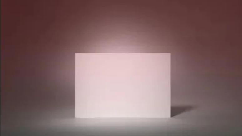 极致的留白：未指定名词在教练对话中的“容器效应”