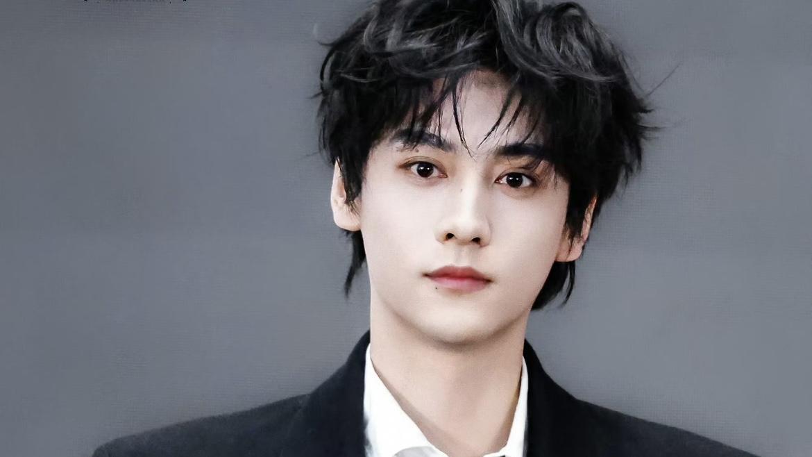 田栩宁宁波活动：冷冽贵气与少年感的极致碰撞引爆全网