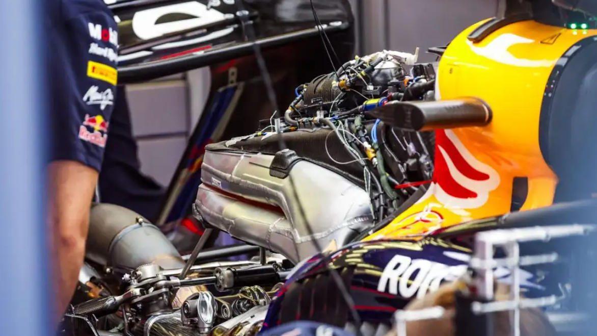 F1中国站包揽冠亚军，2026赛季梅奔F1为何如此快，钻了规则漏洞？