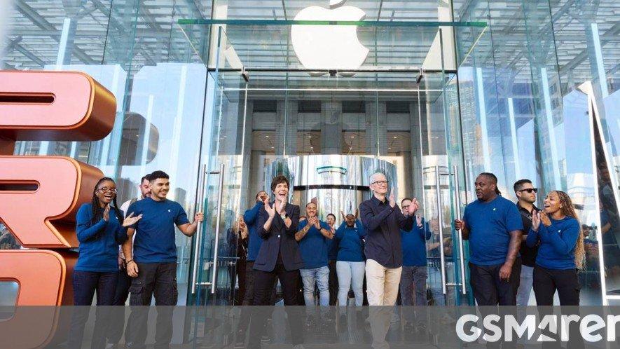 苹果登顶2025手机出货榜，三星退居次席，内存危机或终结增长