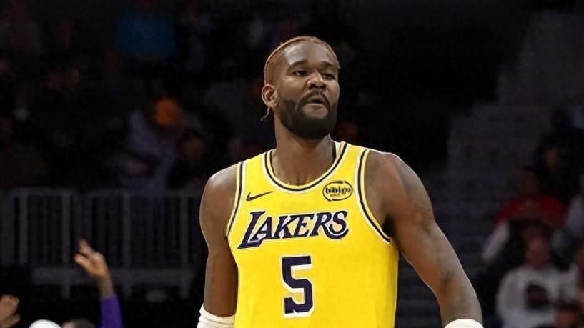 湖人惜败魔术！詹姆斯+艾顿轰42分，东契奇绝杀甩锅，里弗斯打铁