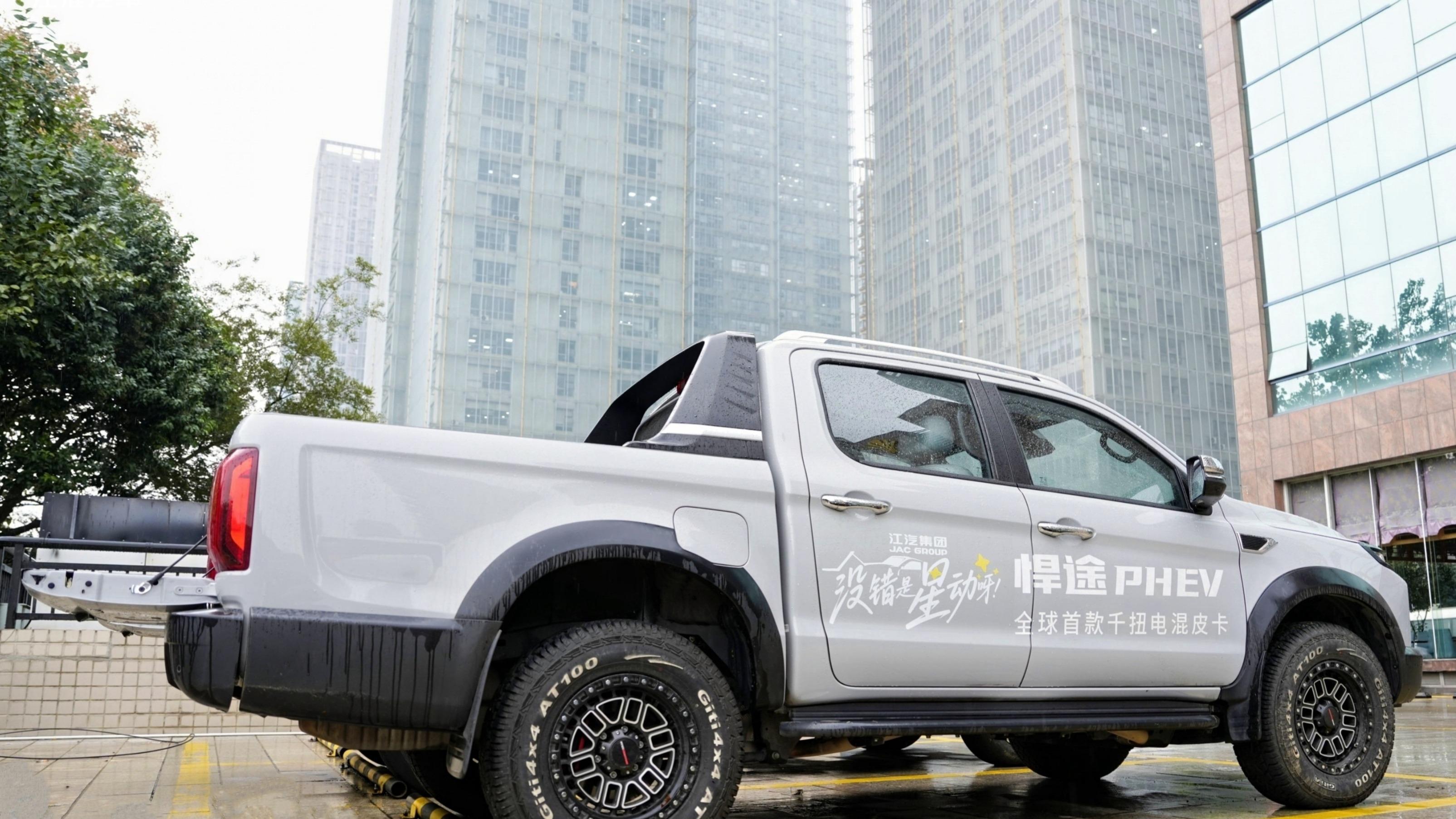 悍途PHEV：4DHT解耦电混，政企任务的“全能芯”