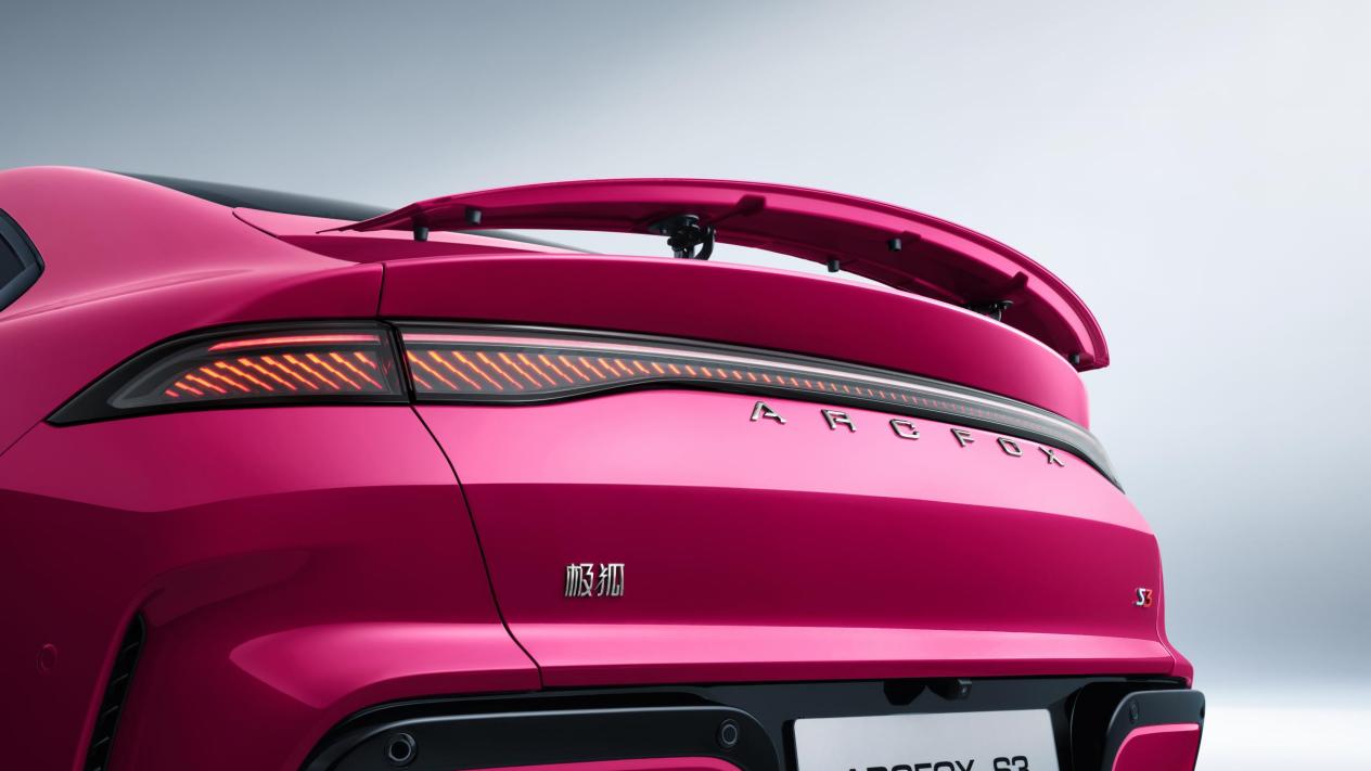 预售悬念拉满！极狐S3的“价值密码”究竟藏在哪里？