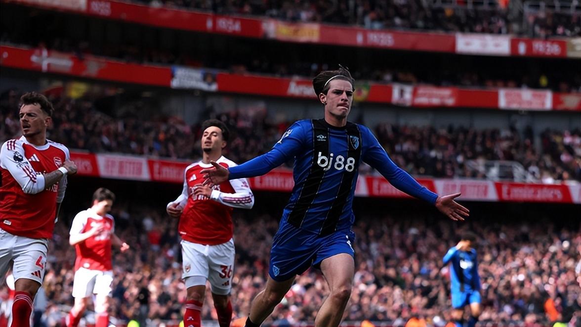 1: 2！哲凯赖什难救主，阿森纳又掉链子，近4场输了3场，曼城机会来了