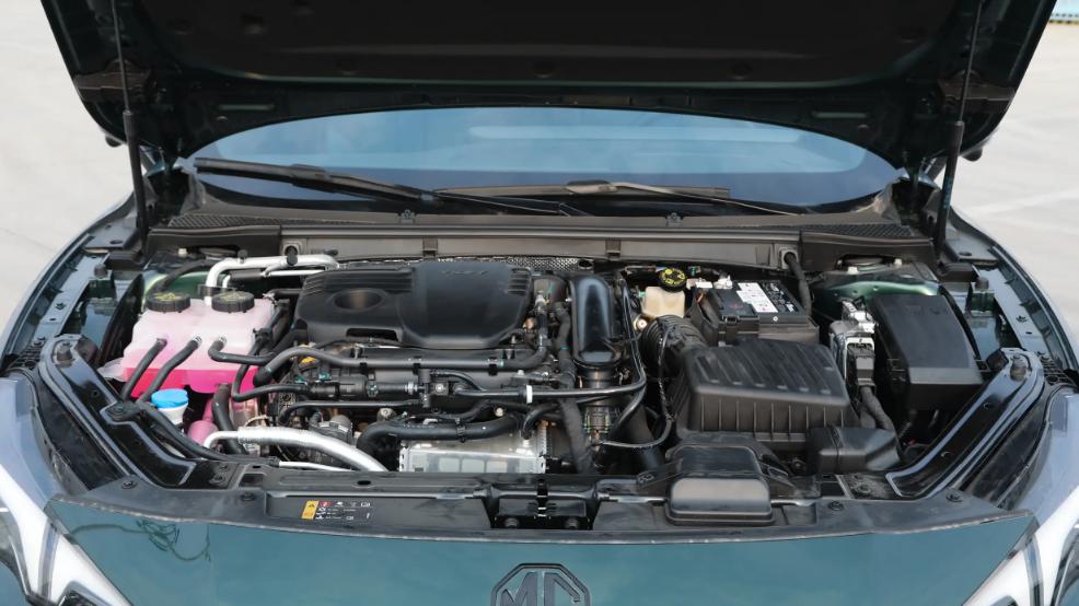 13.79万起，可选1.5T/2.0T，2026款MG7体验感如何？