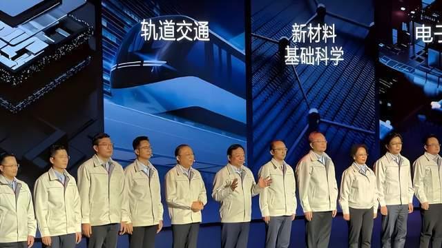 将技术进行到底，比亚迪第二代刀片电池加闪充技术，如何改变世界