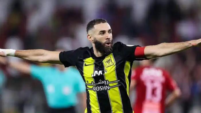 离谱！金球奖得主被开0薪，降薪1亿欧元，侮辱法国巨星