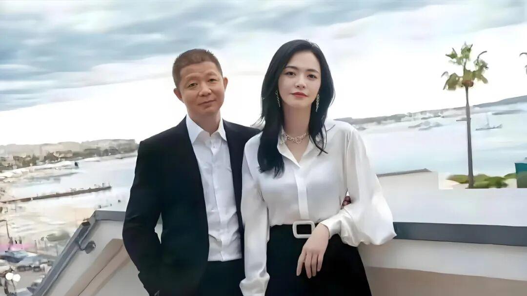 官宣与曹郁离婚，姚晨被骂“出轨成性”，她的情史远比想象中精彩