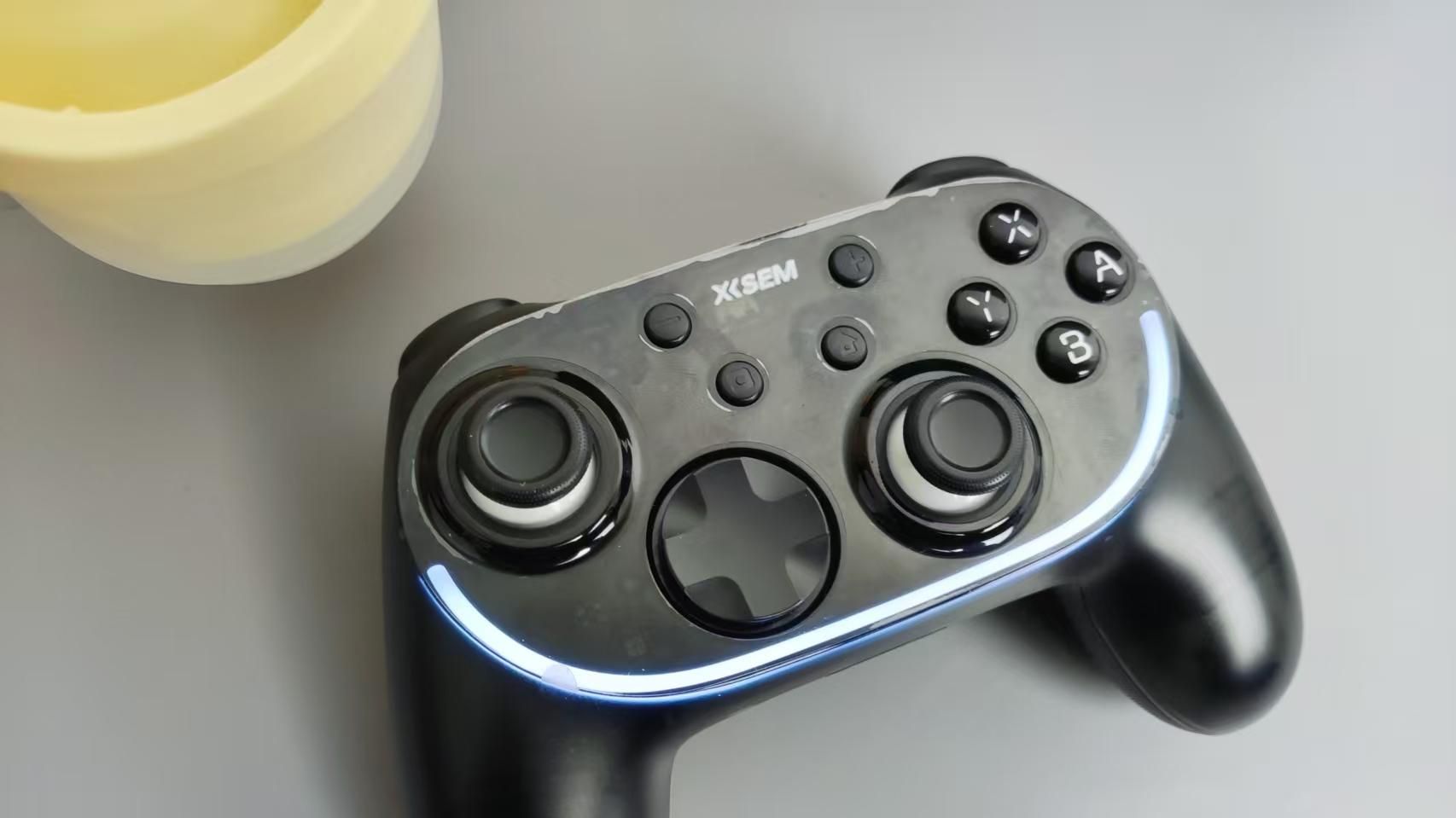 西圣GC1游戏手柄体验：两百块的价格 用出了千元级的踏实感