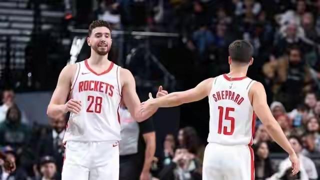 火箭4连胜甩开湖人，37岁杜兰特打破队史纪录，真厉害