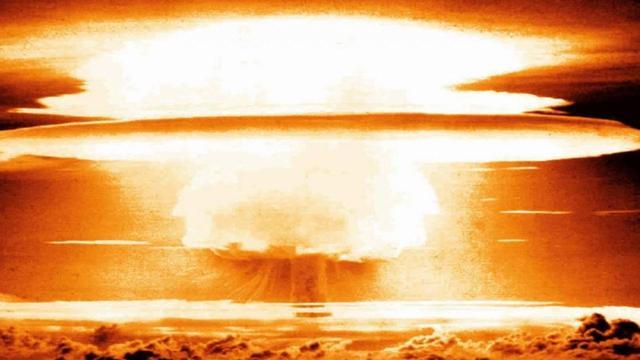 我国承诺不先使用核武器，等别人先用了再还手，真的来得及吗？