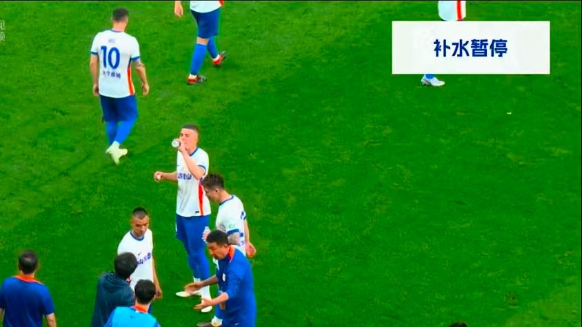 崔康熙自荐5家中超俱乐部，知名大V：给泰山要2年续约合同