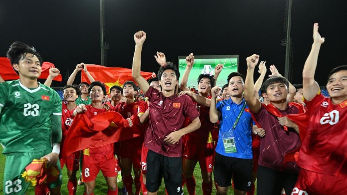 23年纪录作古！韩国U23点球憾负十人越南 中日决赛前主帅坦承“巨大差距”