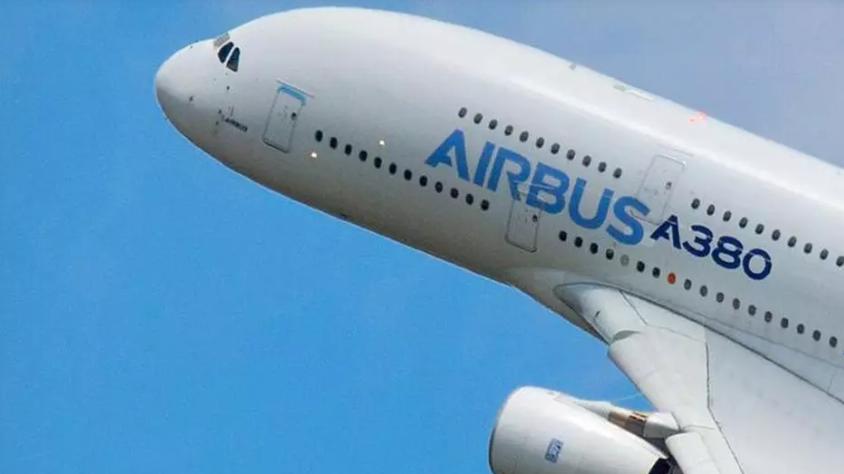 从“挑战747”到“空中巨无霸”：空客A380的诞生之路与时代价值