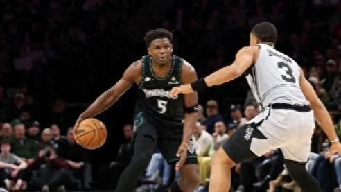 19分大逆转！直接禁赛！被打成玩具就垫脚！