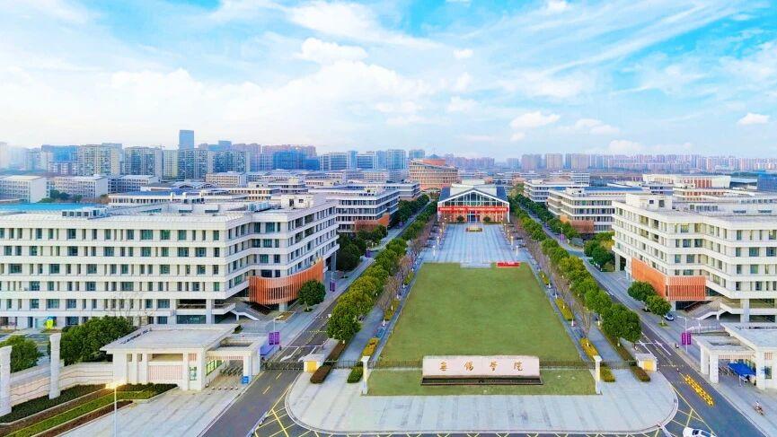 压线也能进王牌专业：无锡学院，为540-550分段考生“精准定制”的就业快车道
