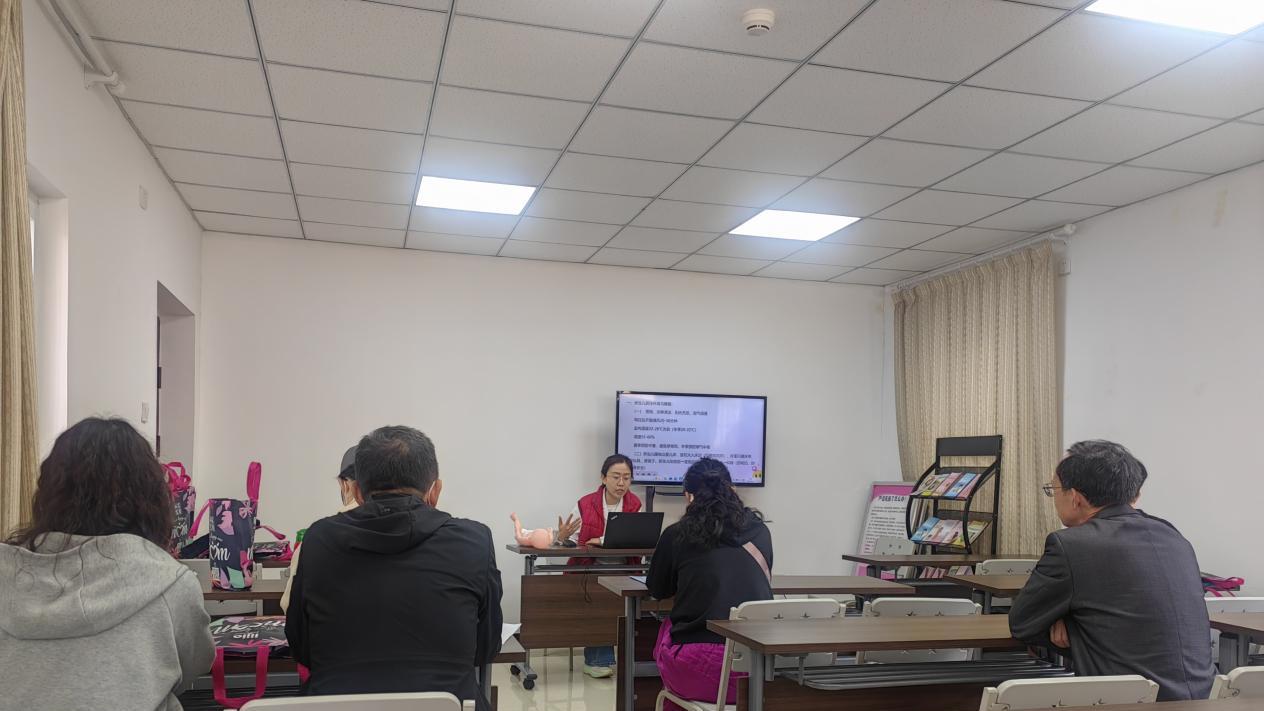 解锁育儿新技能 守护初生小美好