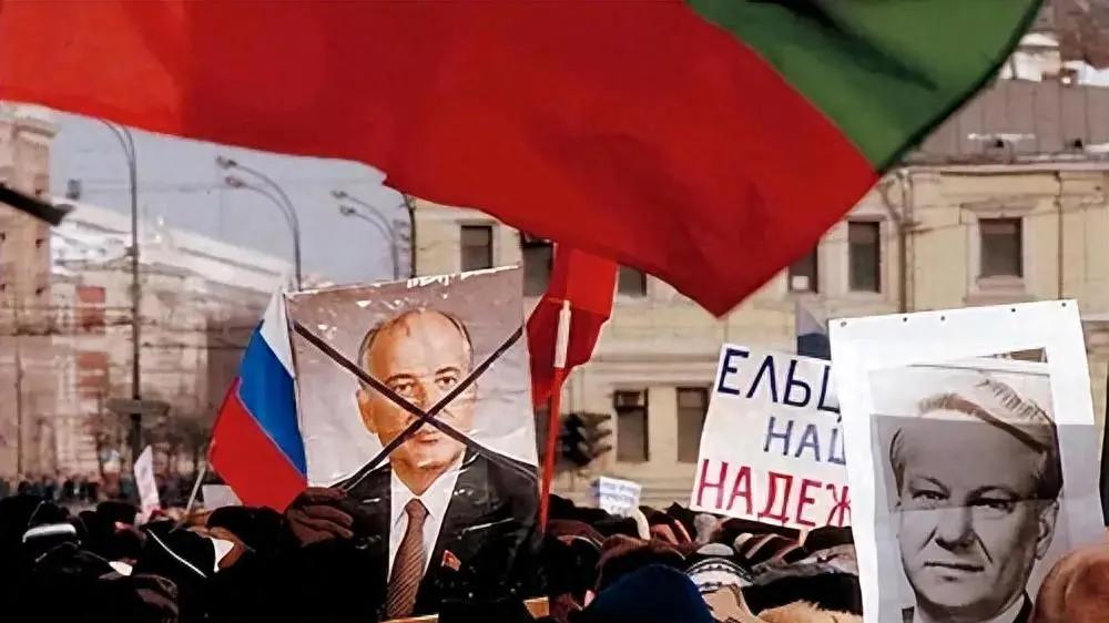 我方好心送可乐，苏军士兵却不会开易拉罐？苏联轻工业到底有多差