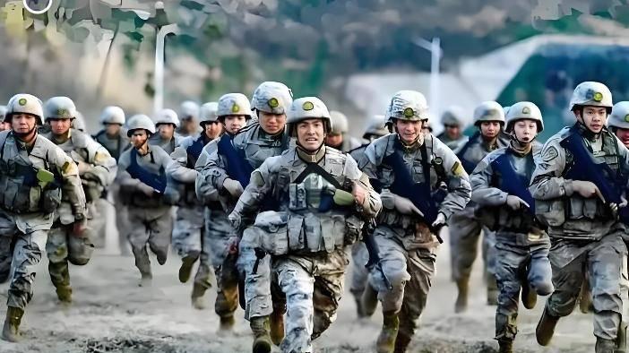 为何当兵的都说“宁跑5公里，不跑3000米”？跑过的老兵才真懂