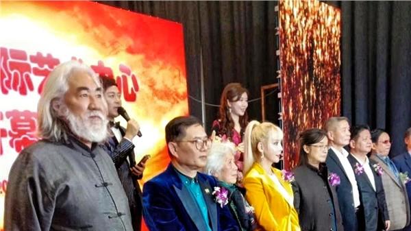 爱国港星、中国国际新闻杂志社副社长张羽希Venus3·28生日盛典闪耀