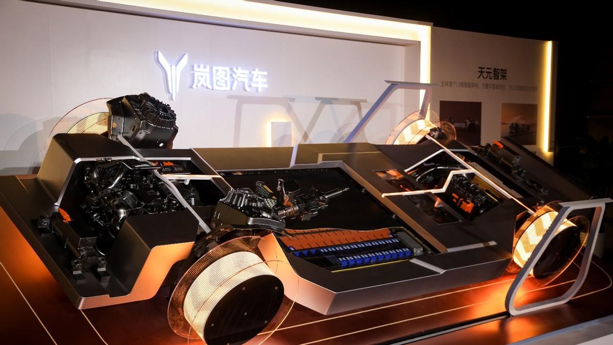 岚图港股上市获股东高票通过 岚图泰山黑武士版3月17日霸气上市