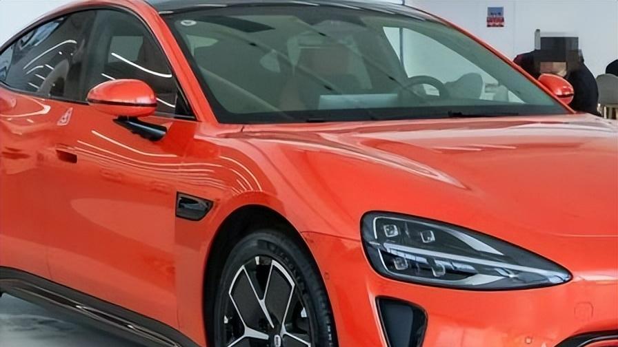 雷军无奈下架熔岩橙：好看的颜色，为何成了“不敢买”的奢侈品？