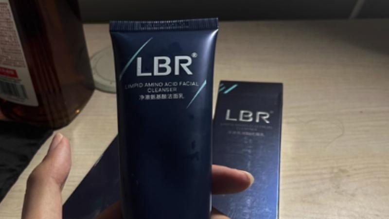 2025必入的好用洗面奶，深层清洁同时滋养美白，通勤党日常护肤超合适