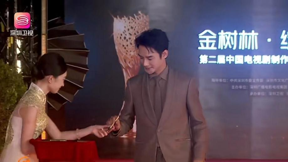 演员变主持，王凯这次身份转换引热议！搭档冯禧孙熹之同台控场