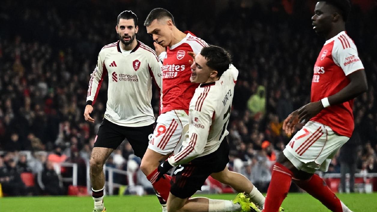 阿森纳0-0利物浦，5连胜终结暴露问题，客队零射正仍阻截榜首队