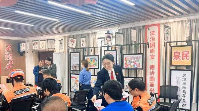 荆门市掇刀区法院开展国际禁毒日宣传活动