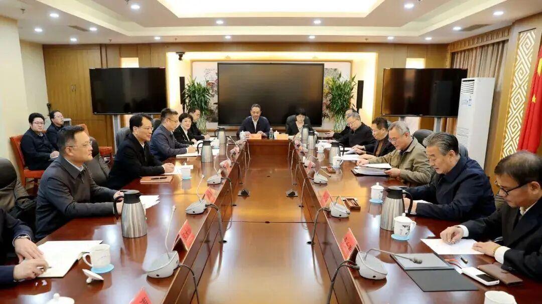 蔡达峰会见中共毕节市委书记郭锡文一行