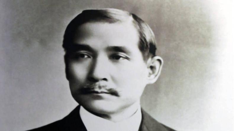 1934年他救过十万红军，建国后竟要被枪决，叶帅急电：枪下留人。