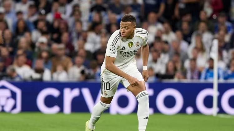 双响泣血，孤勇难擎！姆巴佩徒留悲怆，皇马欧冠折戟光明球场