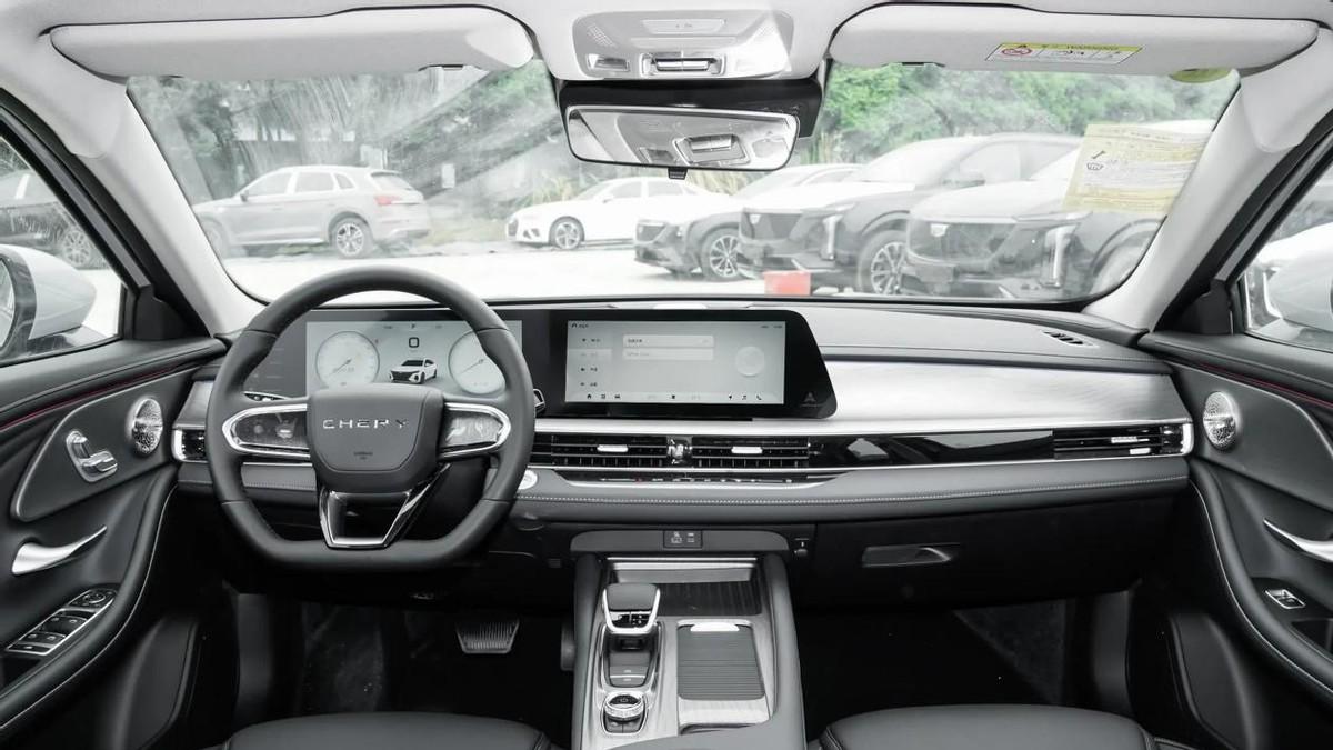 10万左右落地想买燃油轿车，建议你优先考虑这几款，性价比都很高