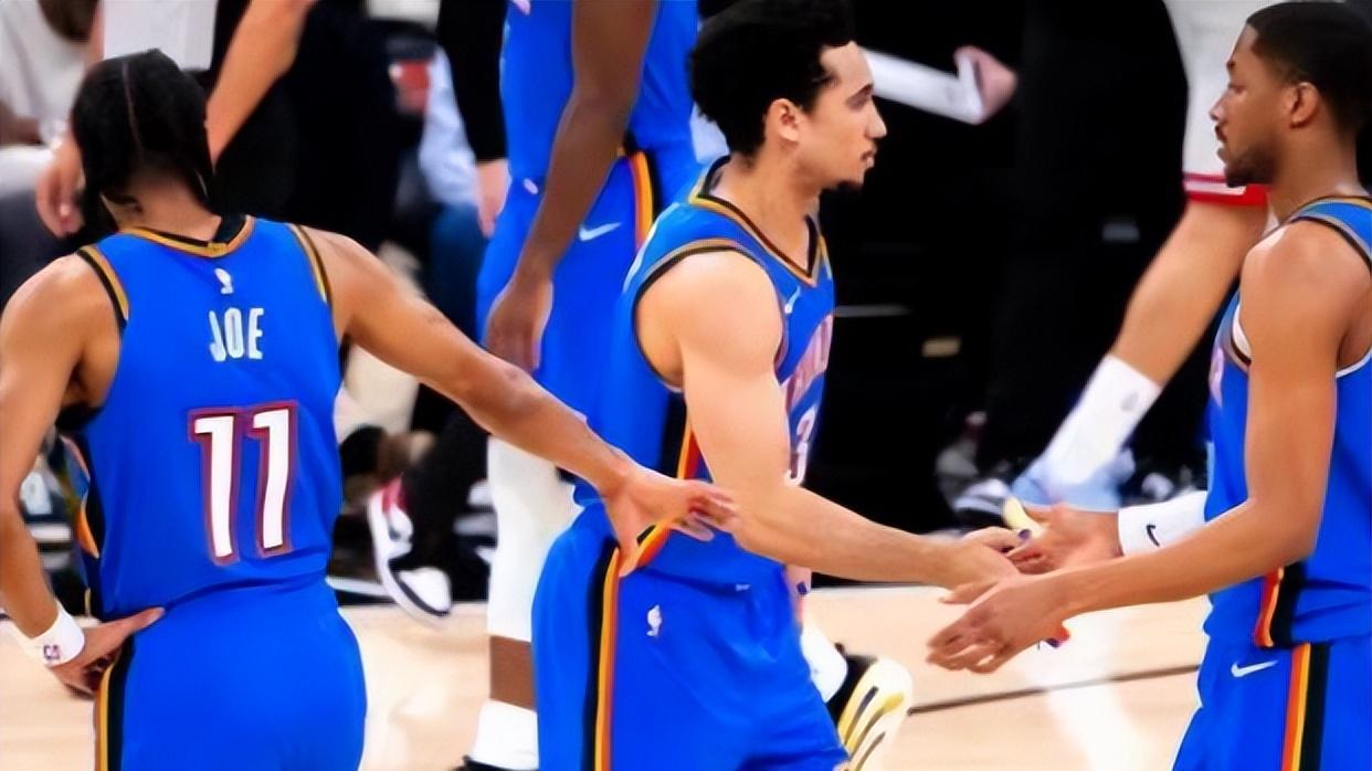 NBA积分榜又乱了！湖人3连胜第6，太阳114-103国王，雷霆稳居第1