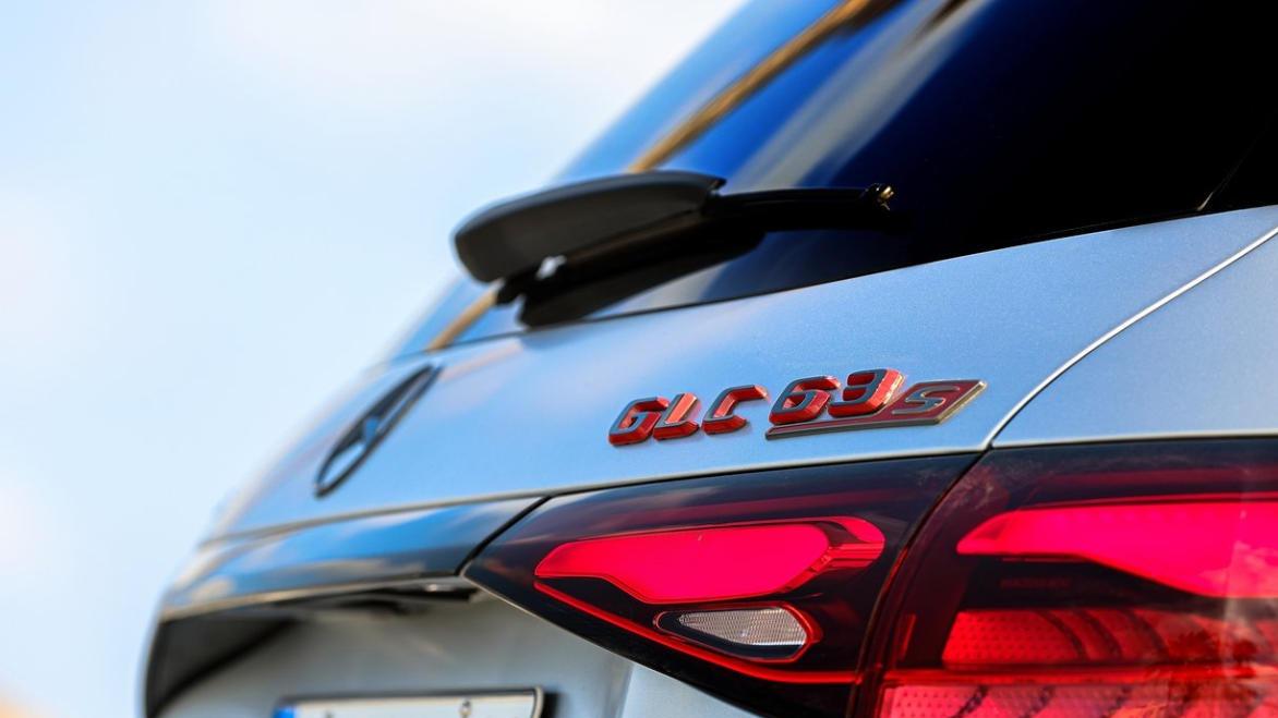 奔驰GLC53 AMG对比63，4缸换6缸，收油噼啪“放炮声”回归