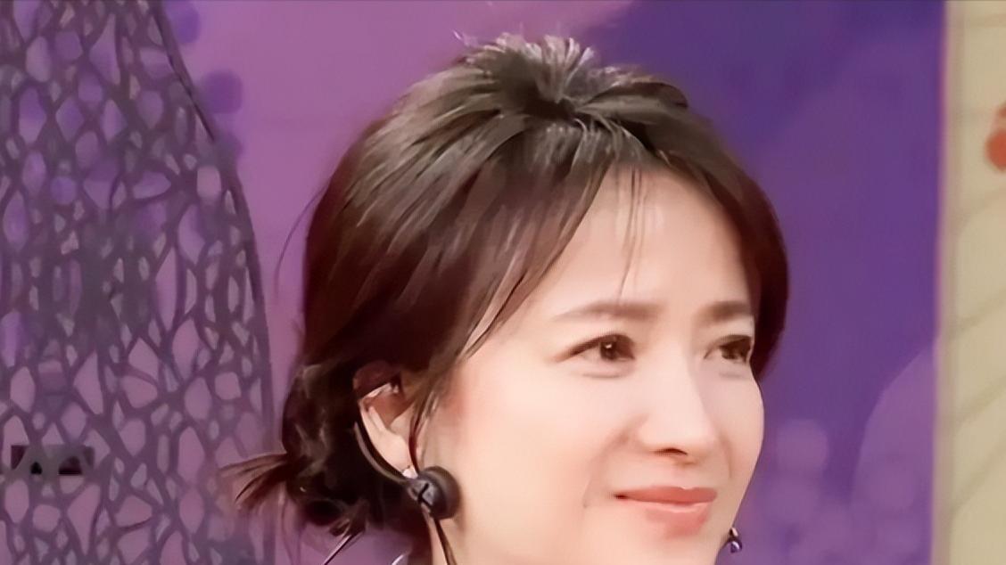 何晴去世一个月，儿子许何终于发声，字字催泪，才知许亚军有多体面