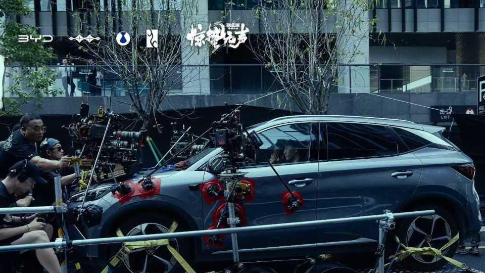 看《惊蛰无声》被圈粉！不是明星，是比亚迪这几款车