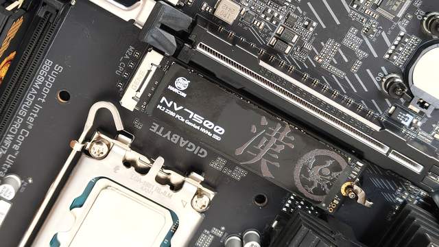 技嘉电竞雕B860M主板装机评测：高带宽与低延迟优化榨干内存性能