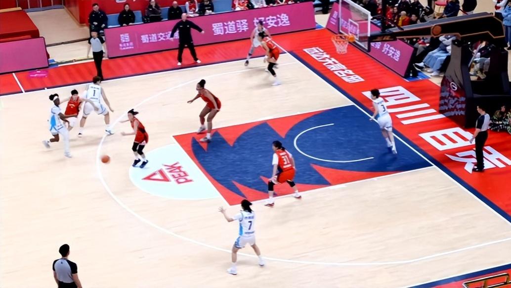 川鲁之战三个加时！山东女篮97比103憾负四川，4人得分上双，遭遇26年开门黑