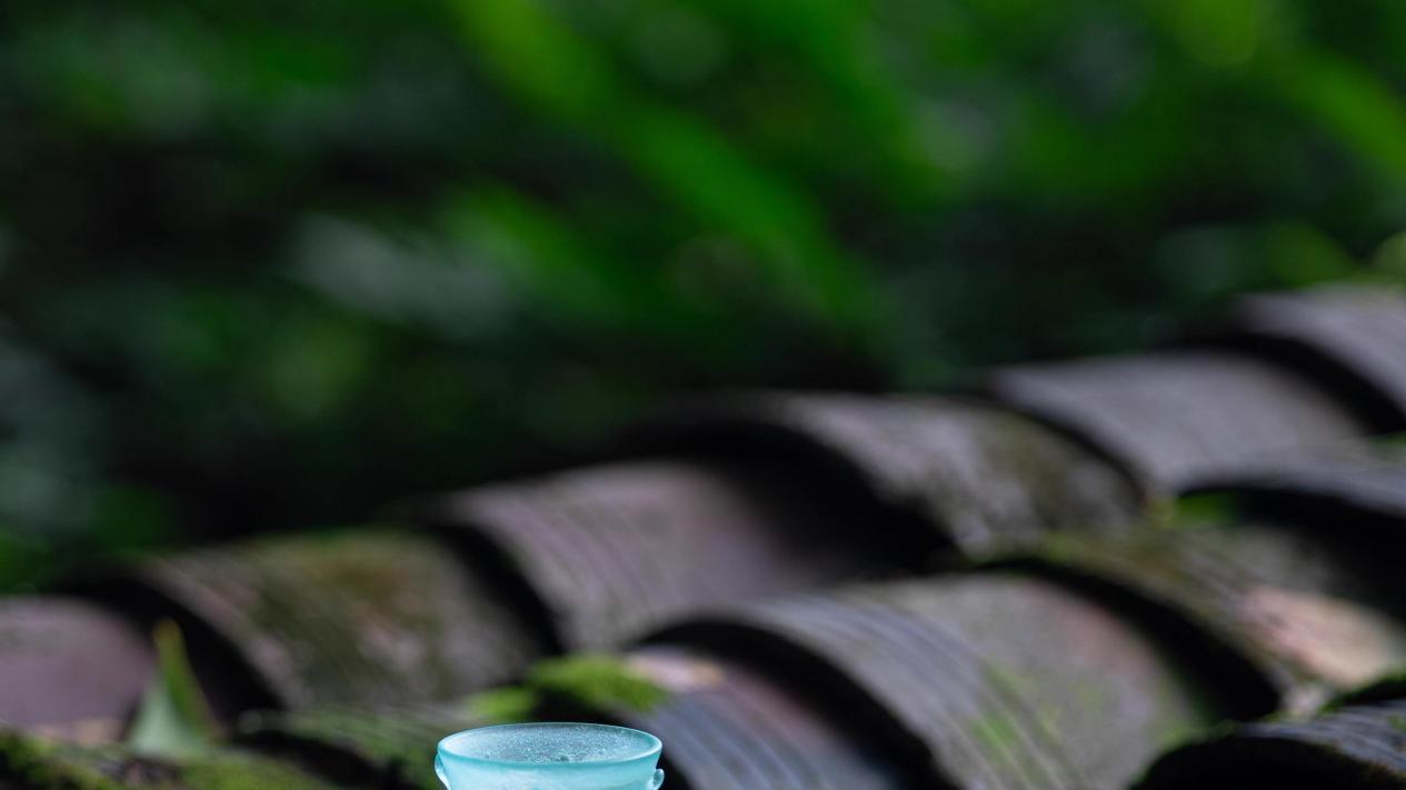 邂逅古法琉璃四萼花杯，品味千年古韵