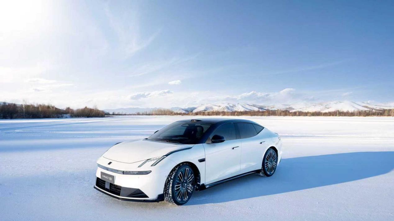 从语音进化到音乐沉浸，领克10 EM-P座舱全面焕新