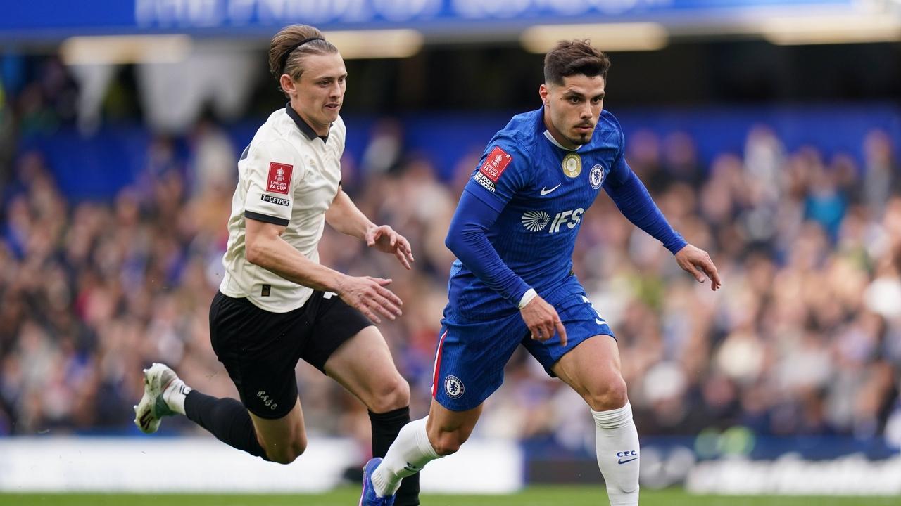 今日足球 利兹联VS狼队+纽卡斯尔VS伯恩茅斯