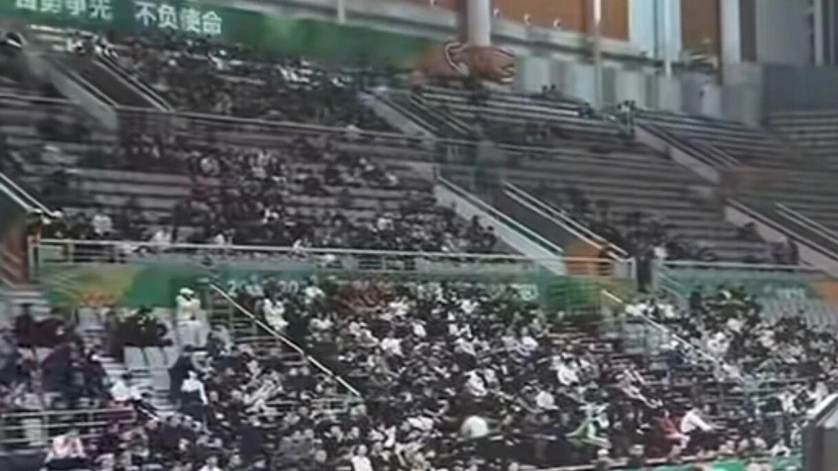 赵继伟王者归来，辽篮主场82: 75险胜残阵新疆